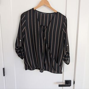 ✨4 for 12 West Kei Allan Rolltab Blouse Size Small